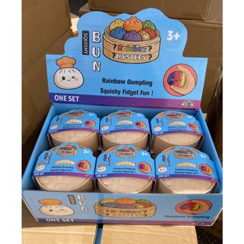RAGE - RAINBOW Squishy Bun Dumplings SUUR (8.5 x 8.5 x 4.8 Cm) - Viral 2026 Fidget Toy (12 tk)