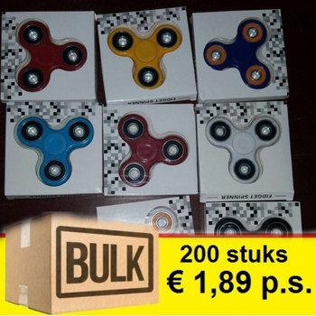 *** HULGIM&Uuml;&Uuml;GI PAKKUMINE *** FIDGET SPINNERID (200 tk)