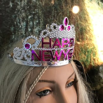 HAPPY NEW YEAR kroon valgustusega (10 tk)