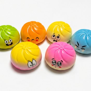 RAGE - Squishy pelmeenid SUURED (9 x 9 x 4 cm) - Viral 2026 fidget-m&auml;nguasi - RIPUTUSKAARDIGA (24 tk)